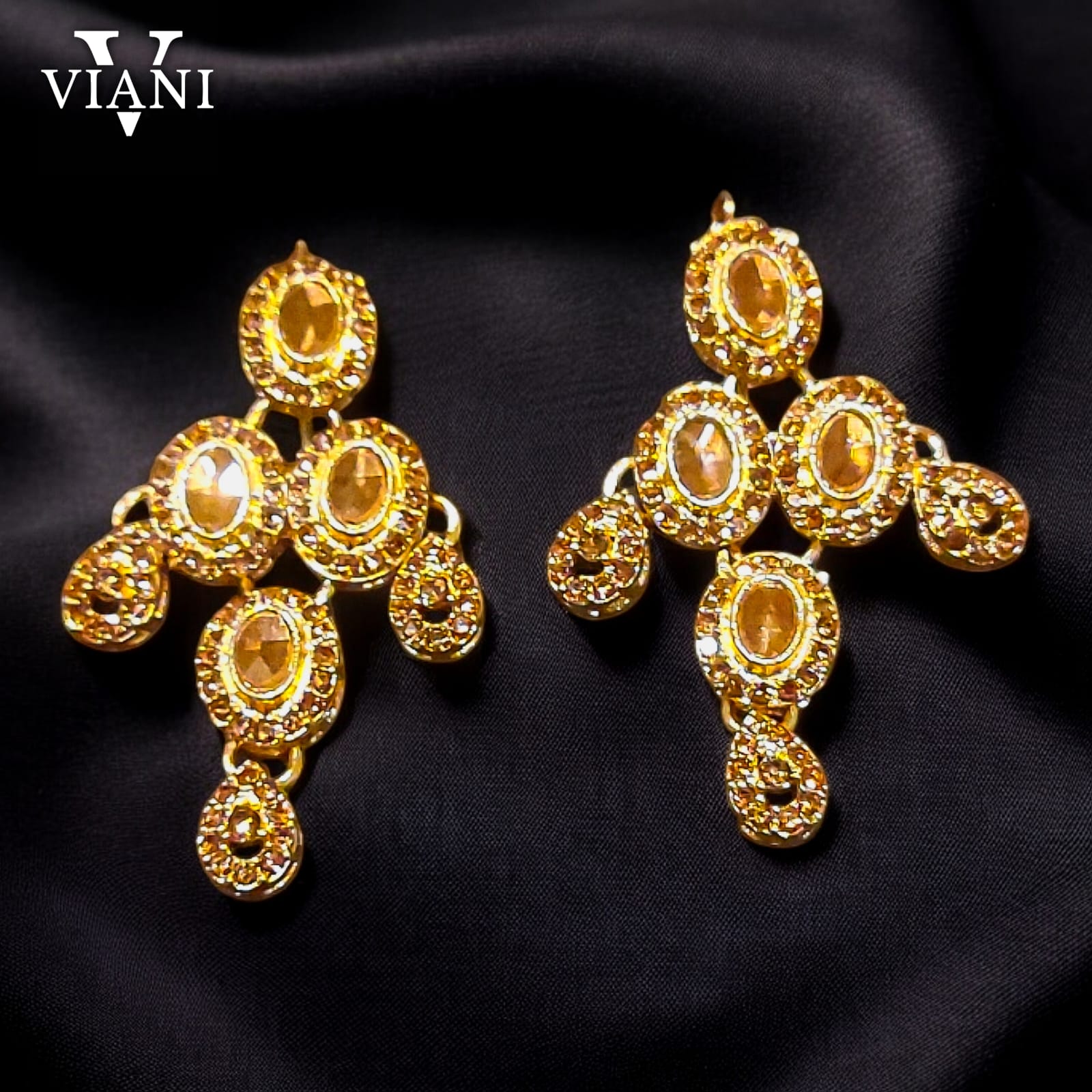 Viani Regal Gold-Tone Kundan Bridal Jewellery Set