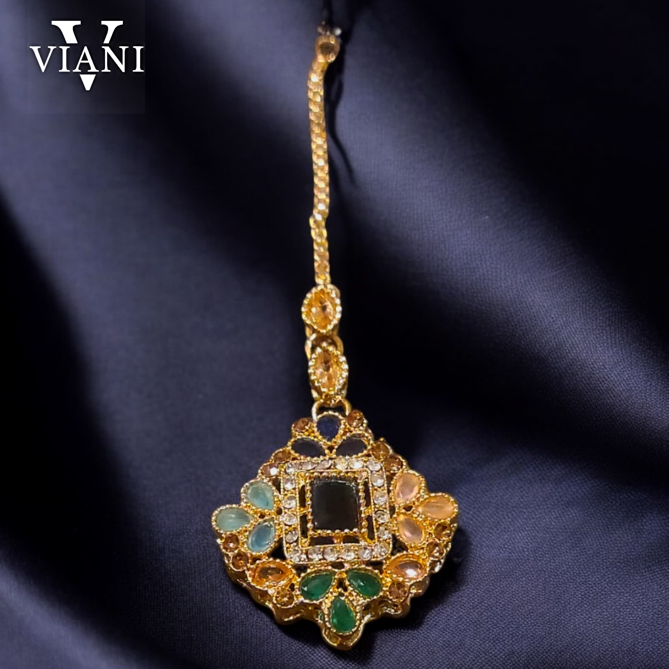 Mughal Mosaic Majesty – Antique Jewellery Set with Multicolored Stones