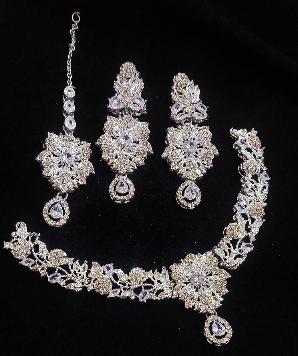 Elysian Bridal Jewelry Set – Exquisite Zirconia Necklace & Earrings